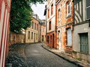 Private Guided Walking Tour of Historic Honfleur