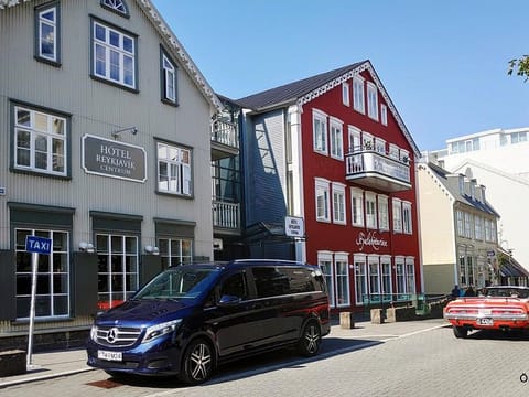 Our private tour luxury vehicle