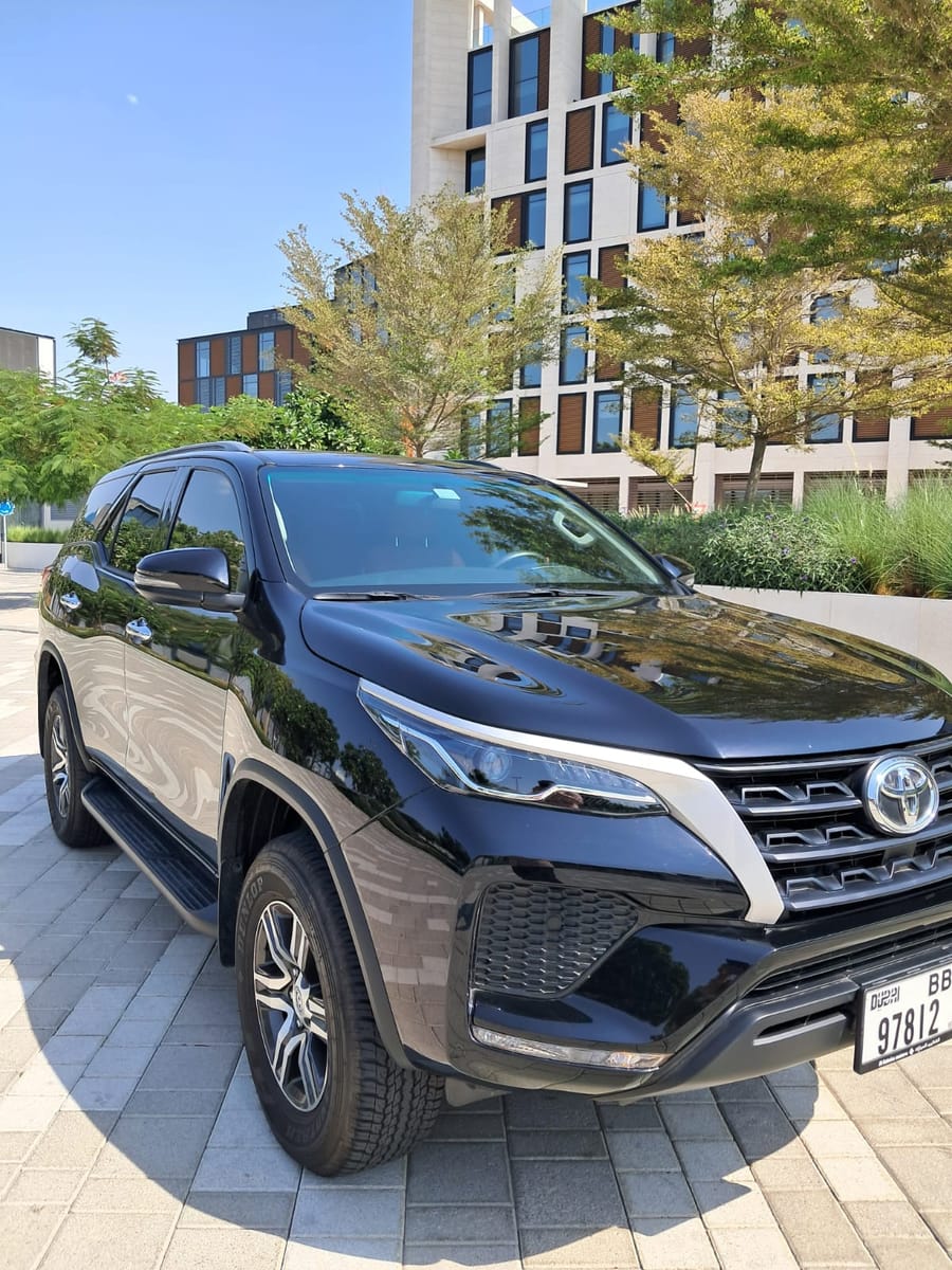 Dubai : Seamless Dubai Airport Transfers: Your Gateway to a Stress-Free Stay!