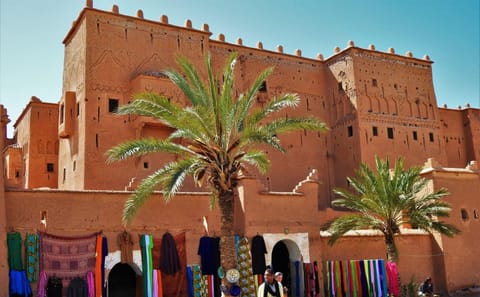 Small Group Day Trip to Ouarzazate and Kasbahs from Marrakech