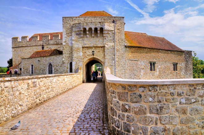 Private Visit of Leeds Castle, Canterbury Cathedral, White Cliffs of Dover & Greenwich with Thames River Cruise photo 2