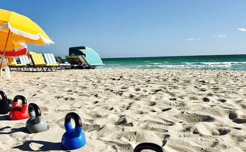 Explore Three Local Beaches in St. Maarten with Lunch