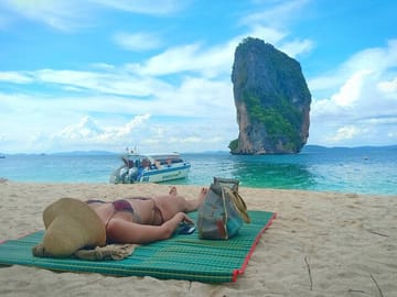 Phi Phi Islands and 4 Islands Speedboat Tour from Ao Nang