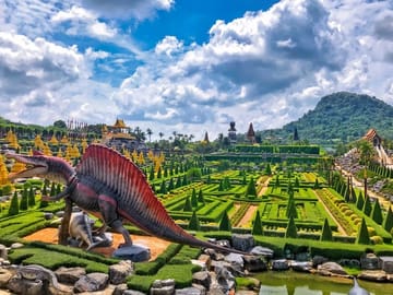 Private Nong Nooch VIP Tour Skywalk Dinosaurs and with Lunch