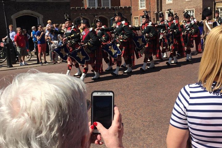 6 hour London Private Tour, with your own Black Cab Tour Guide