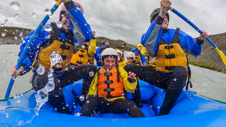 Family rafting in Iceland: from what age?