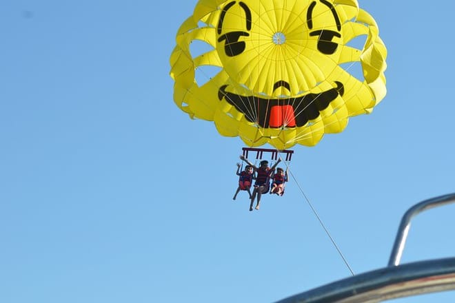 Royal Hula Hula Island Sea Trip and Parasailing &amp; lunch-HURGHADA
