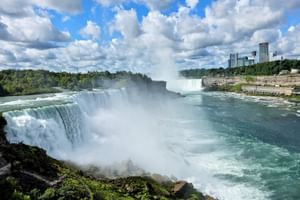 Niagara Falls, USA: Guided Tour & Optional Maid of the Mist