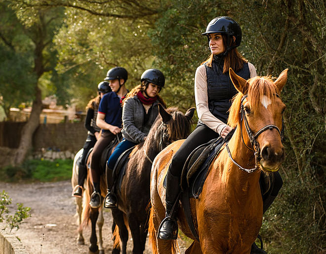 Ruta guiada a caballo por el Valle de Randa