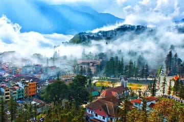 From Hanoi: 2-Day Hotel Overnight Sapa Tour by Limousine Van