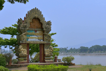 Chiang Rai & Golden Triangle in a day