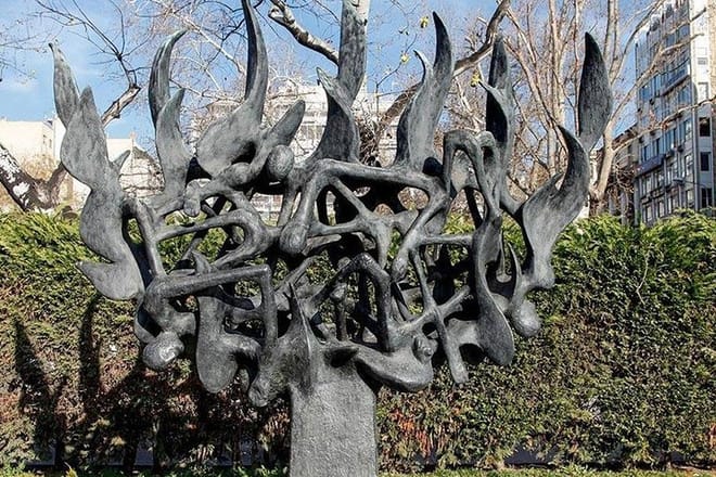 Holocaust Monument
