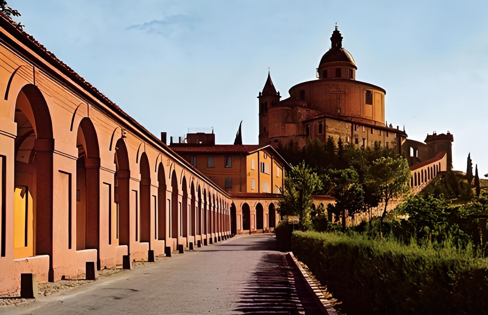 Combo City Red Bus & San Luca Express from Bologna