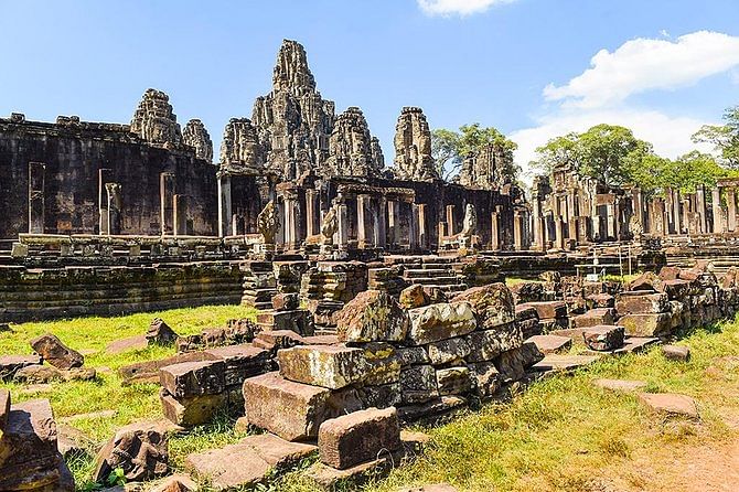 Private Angkor Wat Temple Tour with Sunset at Pre Rup Temple