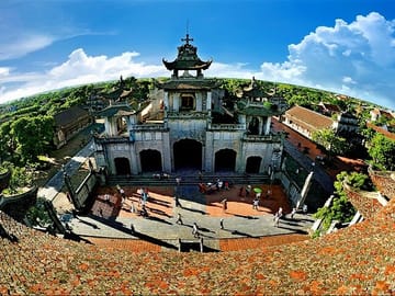 Phat Diem Catheral and Tam Coc Private Day Tour from Hanoi