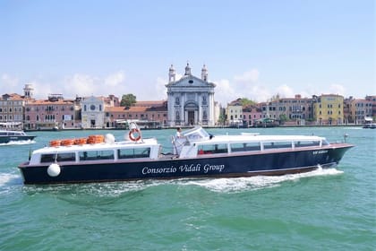 Morning Venice Lagoon Cruise: Murano and Burano Islands