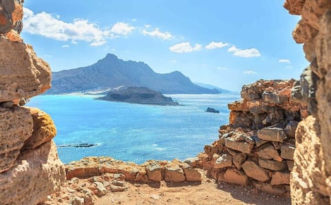 Private Day Tour to Gramvousa Island and Balos Beach from Chania