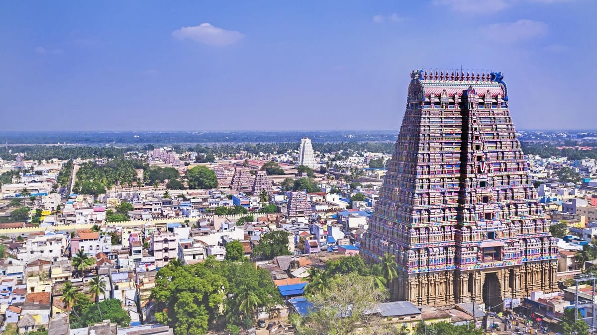 Backwaters & Beyond: Exploring South India’s Temples