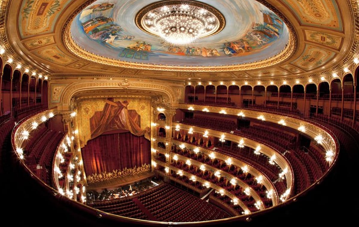 Teatro Colon Skip-the-Line plus Palaces of Buenos Aires Tour