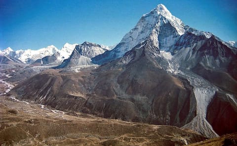 29-Day Mt. Everest Ama Dablam Trekking Expedition in Nepal