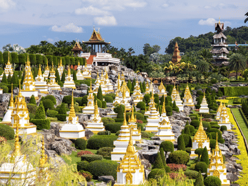 Guided Tour in Grand Palace & Emerald Buddha by MyProGuide