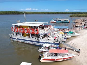 Croa Goré and Valentine's Island Nature Tour in Aracaju