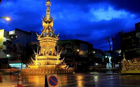Chiang Rai Night Bazaar Dinner and Trishaw Ride Tour