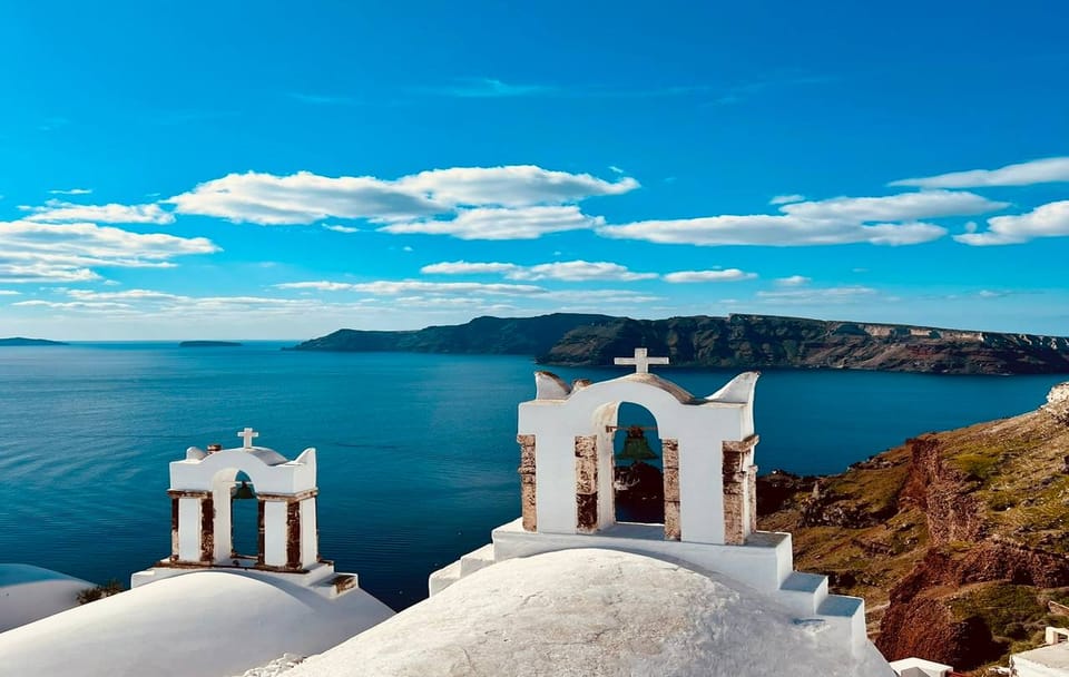 Private Santorini Road Tour: Explore Fira and Pyrgos Kallistis