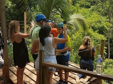 Half-Day Zipline and Wildlife Tour in Roatan, Honduras