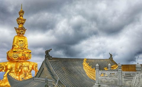 Mt Emei and Giant Buddha 2 Days Tour