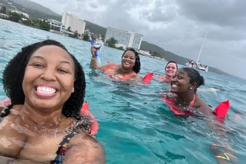 7 Miles Beach in Negril: Snorkeling, Boat Ride and Rick’s Cafe