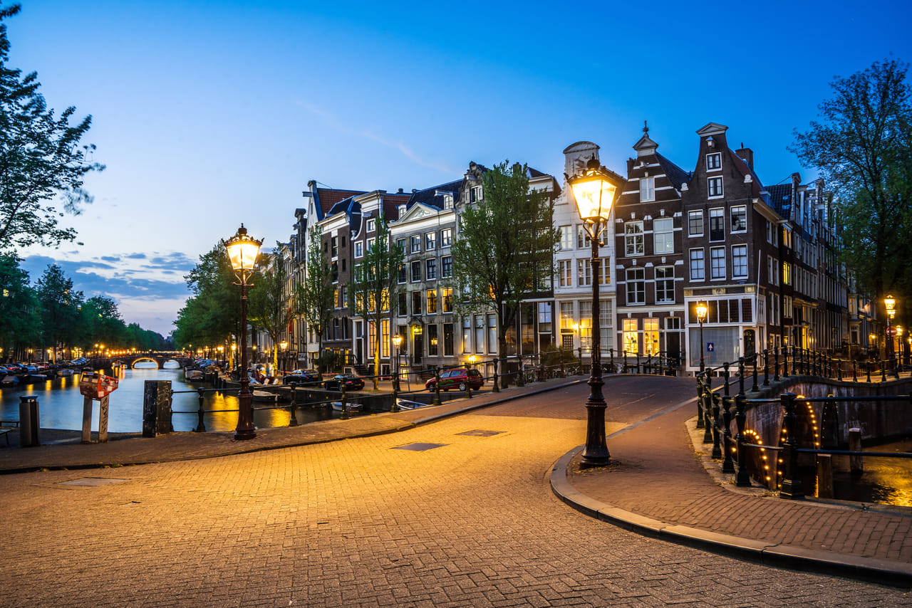 Amsterdam in 1 Day - Walking Tour - Audioguide in 7 languages 2