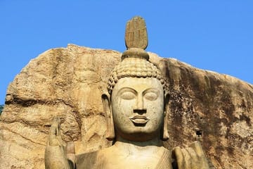 Aukana and Anuradhapura Cultural Day Tour from Colombo