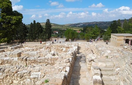 Private Tour of Knossos Palace and Heraklion Highlights