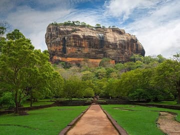 Sigiriya-Rock-Fortress-All-Inclusive-Day-Tour-From-Negombo-2