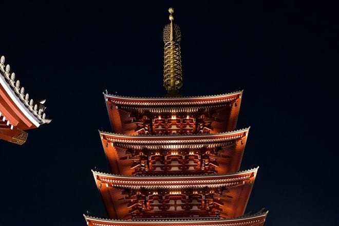 Asakusa Night Evening Walking Tour with English-Speaking Guide 6