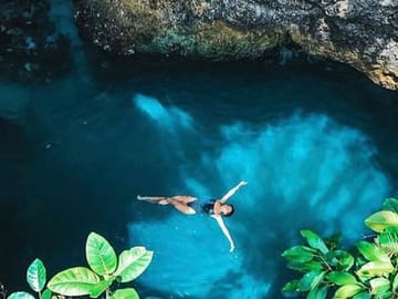 Half-Day Blue Hole Tour in Negril with Transportation