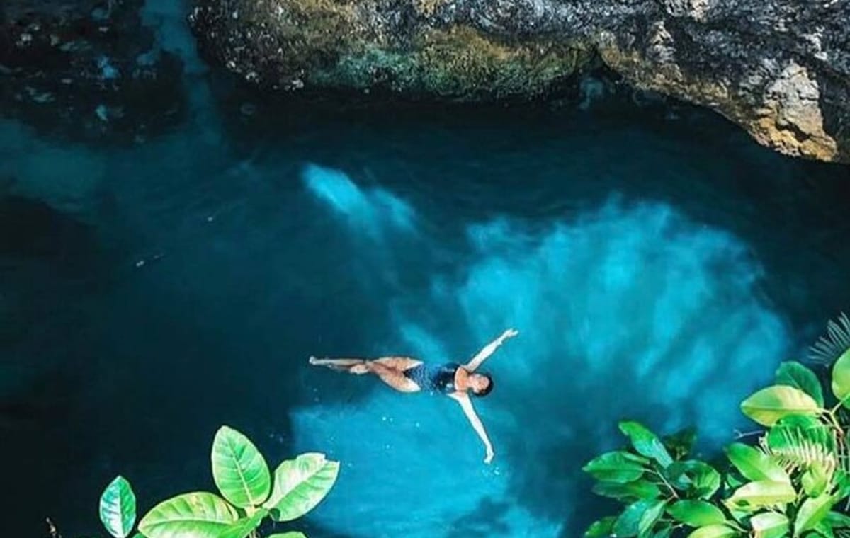 Half-Day Tour in Blue Hole mineral spring Negril with Transportation