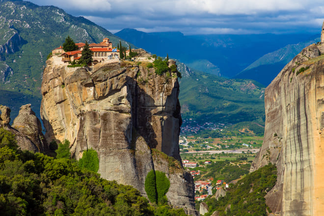 Meteora Daytrip Private Tour for Groups from Athens 5