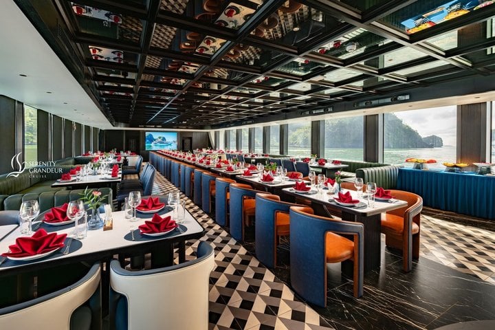 Hanoi to Lan Ha Bay: 5-Star Luxury Day Cruise with Gourmet Lunch 5