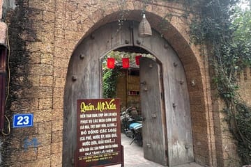 Full-Day Cultural Tour of Duong Lam Ancient Village from Hanoi