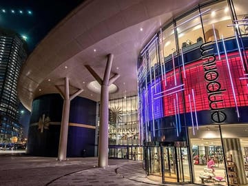 Port Baku-Mall-Shopping-tour