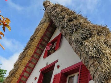 Northeast Madeira 4WD Tour: Explore Arco de Sao Jorge and Caniço
