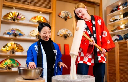 Kyoto Traditional Mochi Pounding Experience with Tasting