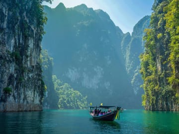 2-Day Adventure Tour of Cheow Lan Lake in Khao Sok National Park