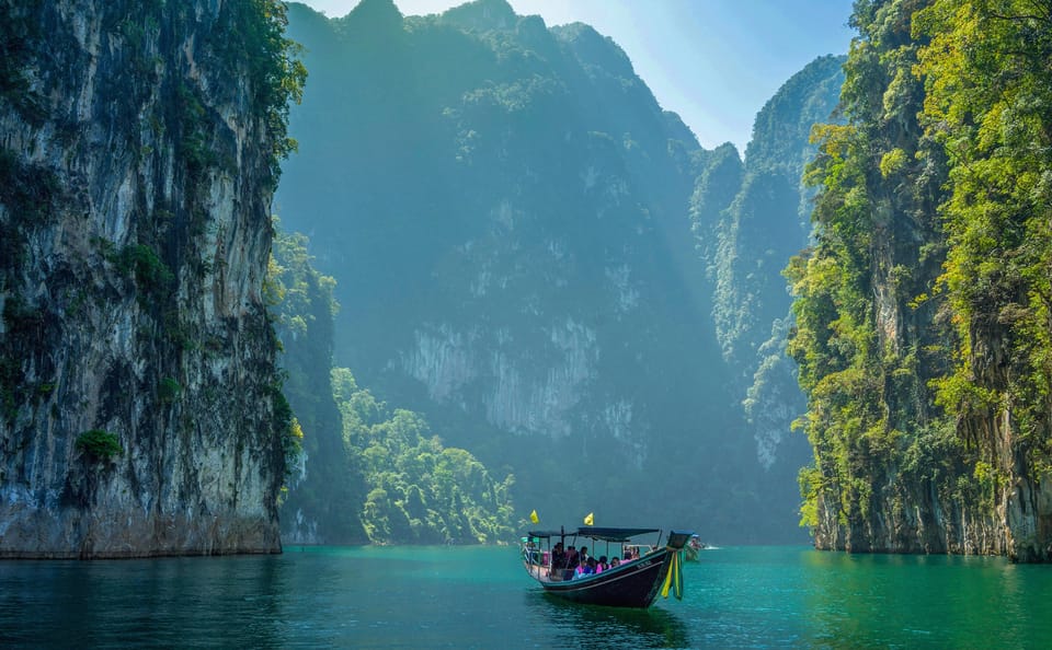 2-Day Adventure Tour of Cheow Lan Lake in Khao Sok National Park