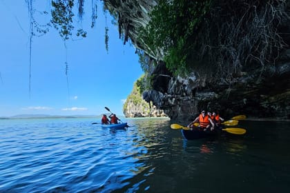 A full day exploring kayaking 3 islands (Talabeng sea cave)