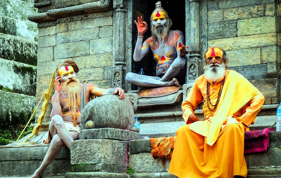 Holi Tour of Varanasi includes Boat ride and Breakfast.