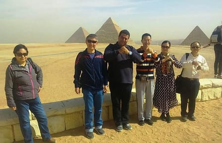 Giza Pyramids and Sphinx Tour with Sakkara and Memphis