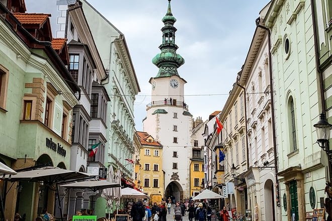 3 Days/2 nights Prague-Bratislava Private guided tour package from Budapest 4